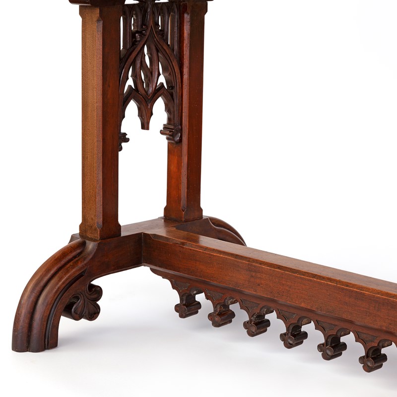 Finely Detailed Gothic Revival Mahogany Table-david-griffith-antiques-76543-main-637835577877327973.jpg