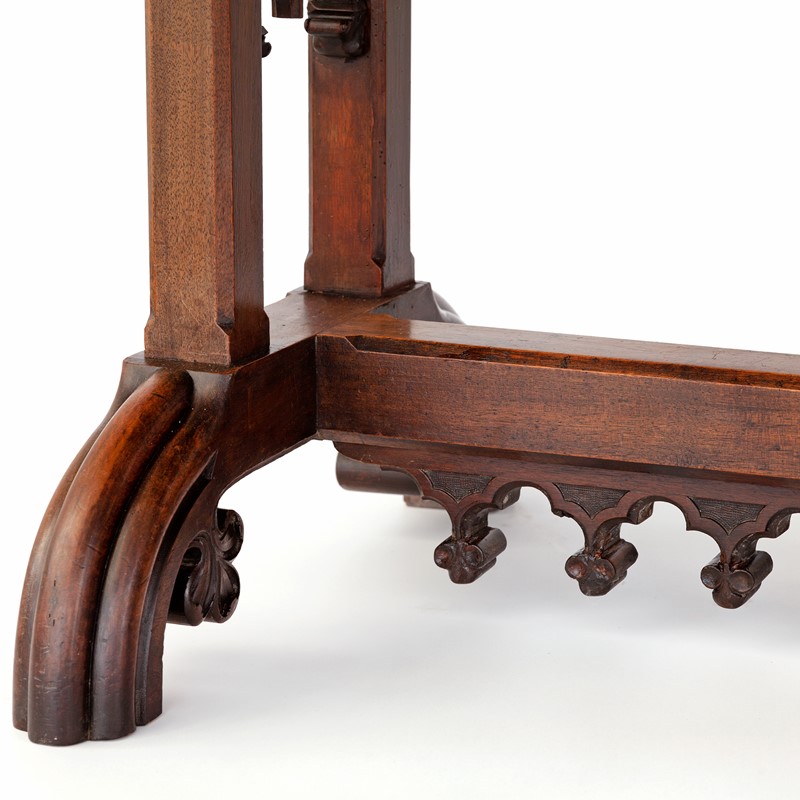 Finely Detailed Gothic Revival Mahogany Table-david-griffith-antiques-76556-main-637835577907484271.jpg