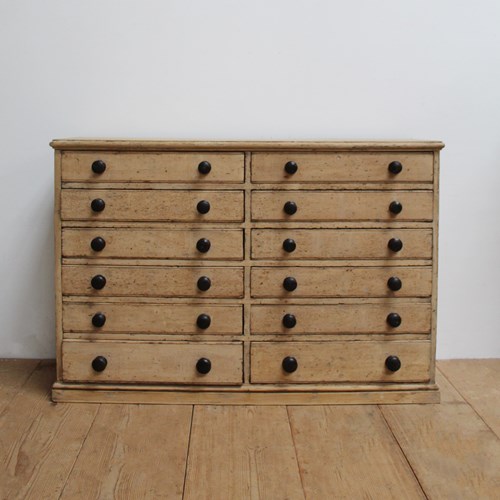 19Th Century Fight Of Drawers