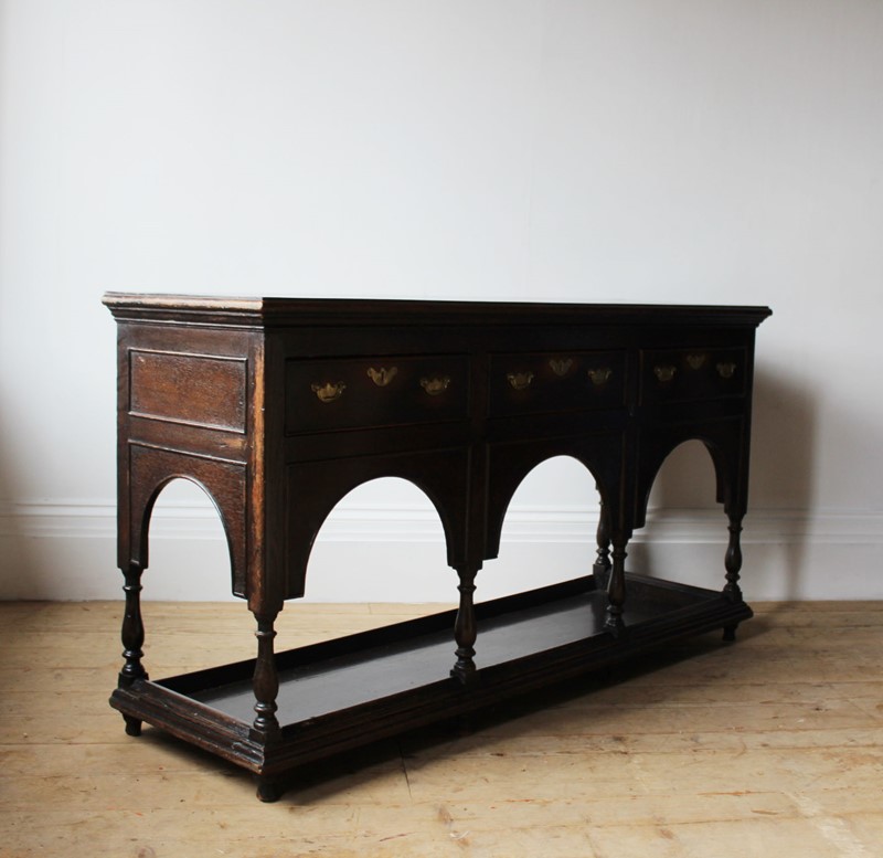 18Th Century Dresser-dean-antiques-img-1230-main-637498464348402225.JPG