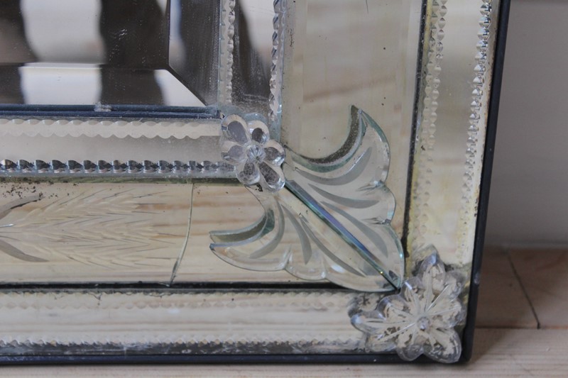 19th Century Venetian Mirror-dean-antiques-img-6044-main-637075293202293758.JPG