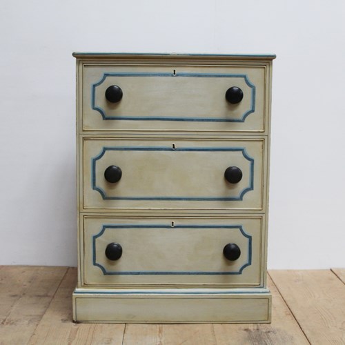 19Th Century Pine Chest Of Drawers