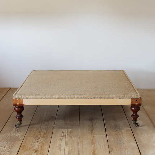 Bespoke Ottoman