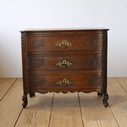 19Th Century Chest Of Drawers