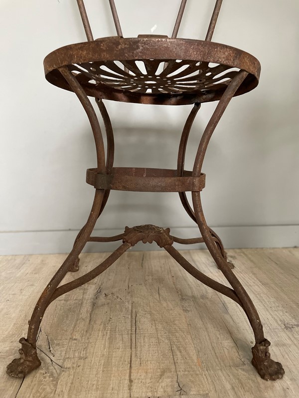 Antique Arras Bistro table and chairs-decorative-garden-antiques-arras-6-main-637794799404324374.jpg