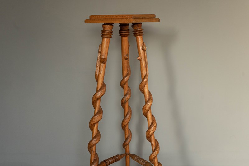 Antique Folk Art Wooden Table Stand   -decorative-garden-antiques-dsc05516-main-638131038341320950.jpg