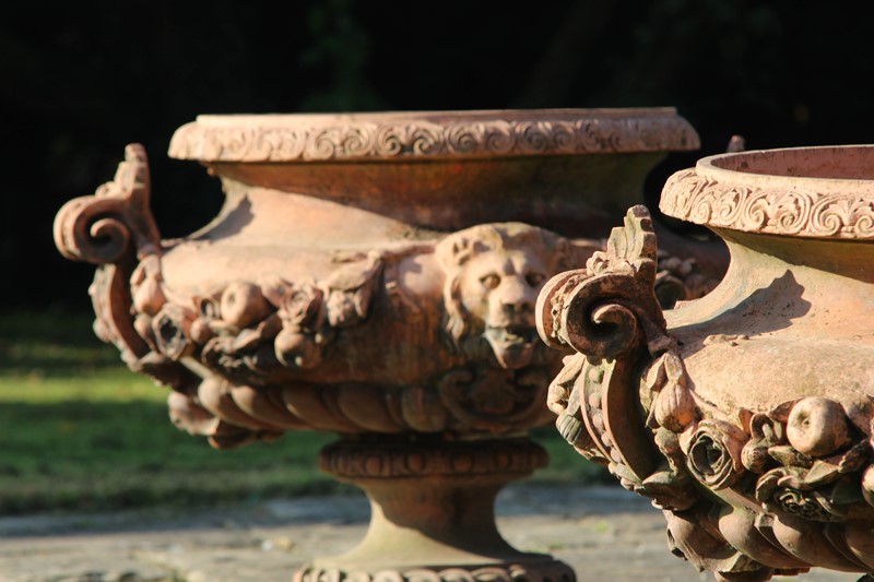  Impressive rococo style garden urns-decorative-garden-antiques-img-4214-main-637401670390277989.jpg