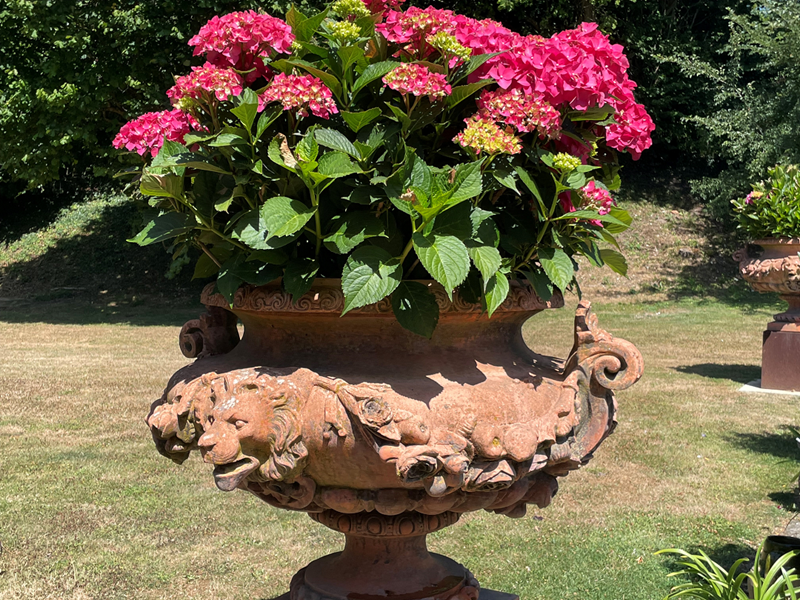  Impressive rococo style garden urns-decorative-garden-antiques-terracotta-3-main-637955755261119675.png