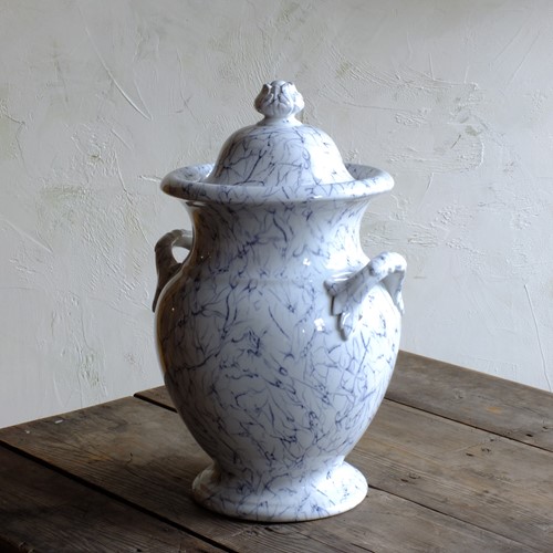 19Th Century Porcelain Vase By Primavesi & Sons 