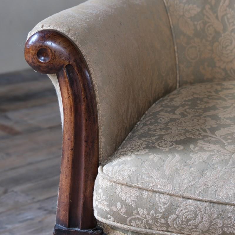 19Th Century Spoon Back Arm Chair In The Manner Of Gillows C1840-desired-effect-antiques-dscf5022-main-638252191514672746.JPG
