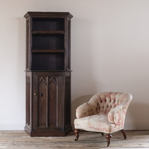 18Th Century Gothic Oak Cupboard