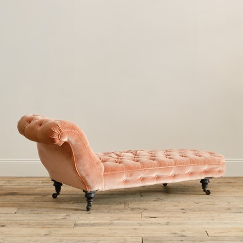 19Th Century Buttoned Daybed