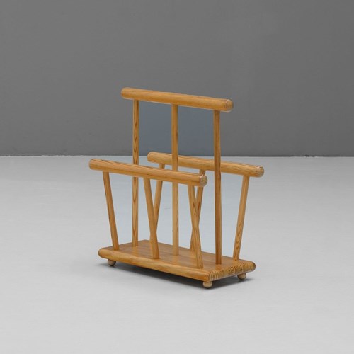 Pine Magazine Rack