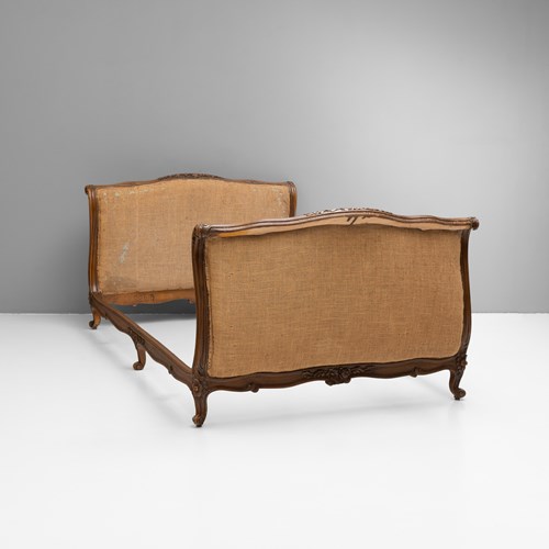 Scroll-End French Bed