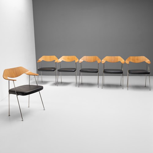 Set Of Six Robin Day 675 Chairs By Case