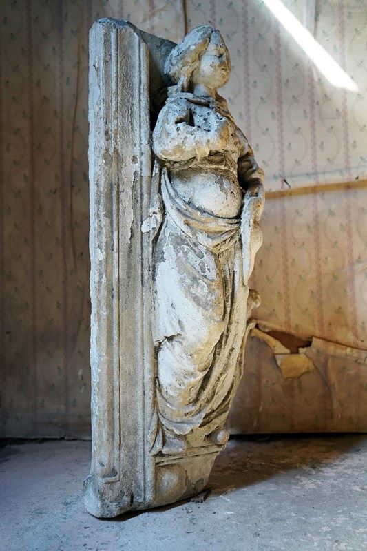 15Thc French Caen Limestone Architectural Carving-doe-and-hope-15thcfrenchlimestonecarving2-main-638174217601105390.jpg