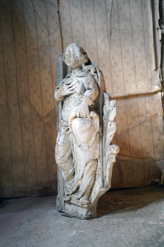 15Thc French Caen Limestone Architectural Carving-doe-and-hope-15thcfrenchlimestonecarving25-main-638174219802084916.jpg