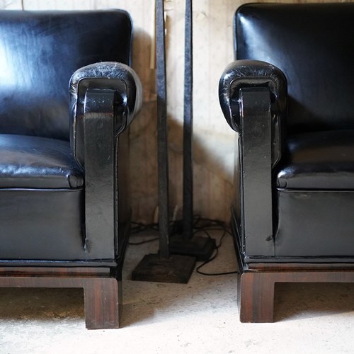 Good Pair Of French Art Deco Period Leather Club Armchairs C.1930