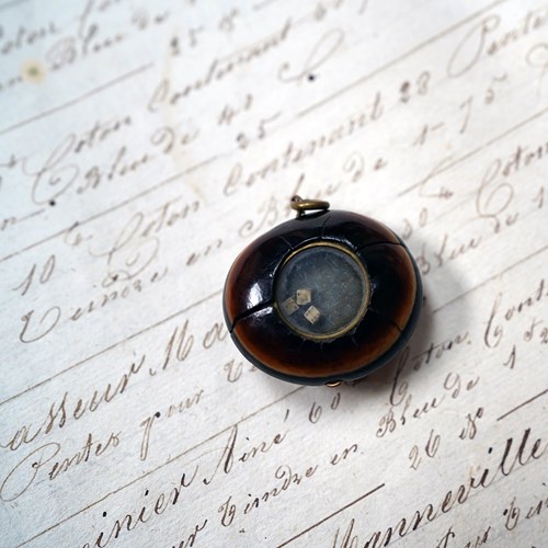 Unusual Novelty Polished Hamburger Bean Dice Gaming Charm C.1900