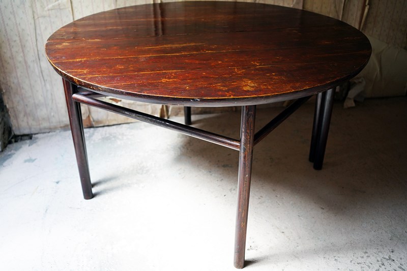 A 19Thc Chinese Lacquered Circular Dining Table-doe-and-hope-chinesecirculartable13-main-638152627791318411.jpg