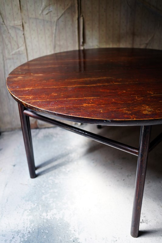 A 19Thc Chinese Lacquered Circular Dining Table-doe-and-hope-chinesecirculartable27-main-638152628157877670.jpg