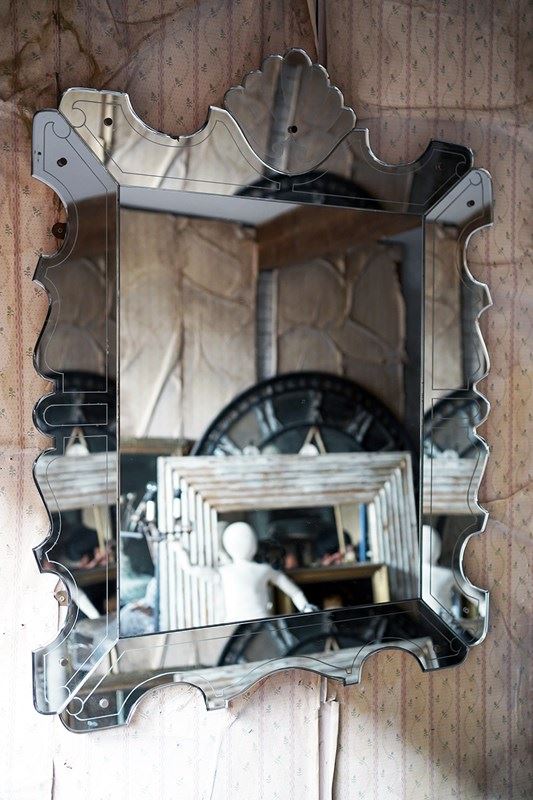 A Large Mid-20Thc Venetian Glass Wall Mirror-doe-and-hope-largevenetianmirror4-main-638116318800584316.jpg