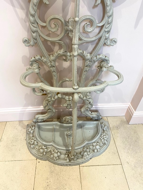 19Th Century French Cast Iron Hall Stand-duchess-rose-antiques-img-1220-main-637529558987516257.jpg