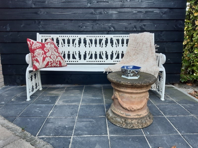 Antique cast iron garden bench 178 cm -empel-collections-antique-cast-iron-garden-bench-main-637711845352264203.jpg
