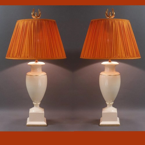 Pair Of Elegant Classic Vase Lamps Creme