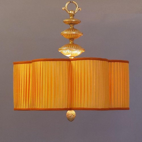Single Scalloped Silk Pleated Pendant