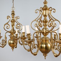 Flemish pair of 20thC chandeliers