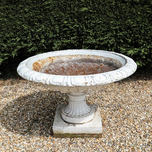 Very large Victorian tazza urn fountain