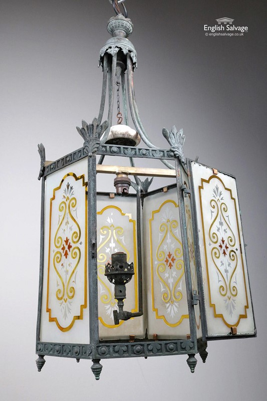 Restored 19th century brass and glass lantern-english-salvage-restored-19th-century-brass-and-glass-lantern-28460-pic4-size3-main-637705182213477344.jpg