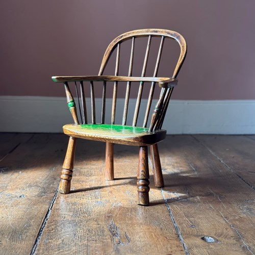Delightful 19Th Century Child’S Windsor Chair