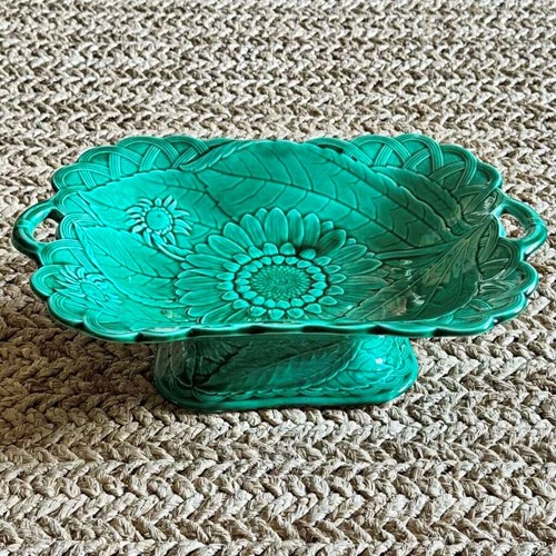 Large Victorian Wedgwood Majolica Serving Dish C1870