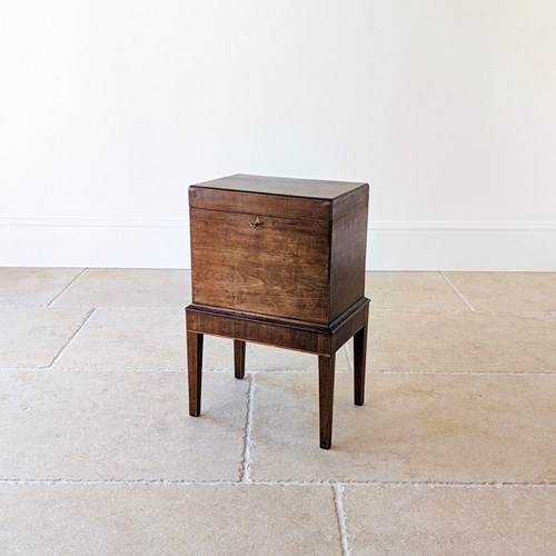 Antique George III Mahogany Cellaret C.1790