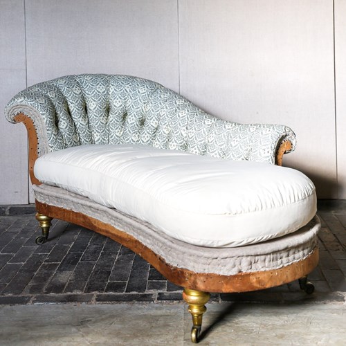 Mid 19Th C Howard & Sons Kidney Chaise-On-Gilt-Legs