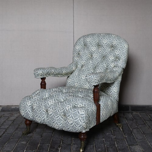 Mid 19Th Century Howard & Son's Walnut Armchair