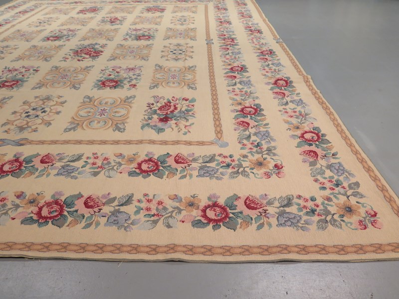 Fine Contemporary Needlepoint Carpet-gallery-yacou-43152-sb--2-main-638053371024546908.JPG