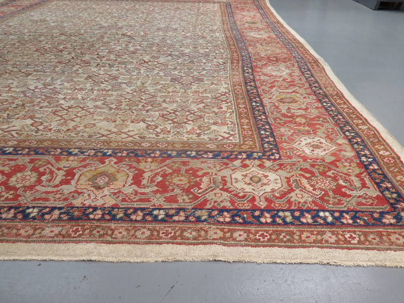 Ziegler Mahal Carpet - C.1890-gallery-yacou-673012-wdc--2-main-638031737317600714.JPG