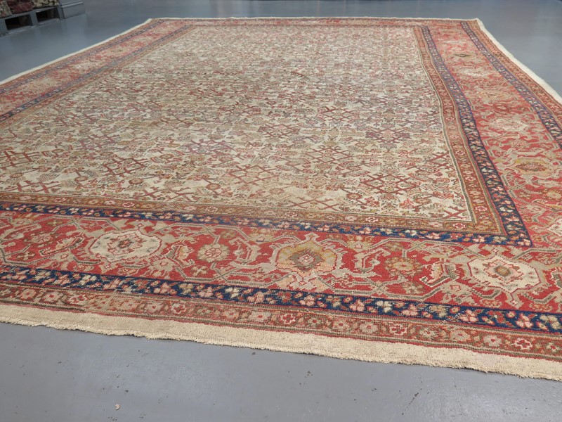Ziegler Mahal Carpet - C.1890-gallery-yacou-673012-wdc-antique-mahal-carpet-persia-c1890-426-x-313-metres--14-x-103-feet-main-638031736953735091.JPG