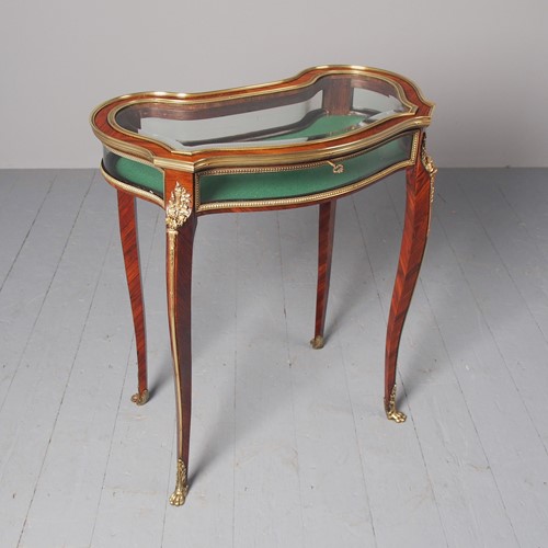 Antique Kingwood Heart-Shaped Bijouterie Table