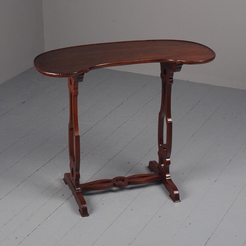 Antique Mahogany Kidney Shaped Occasional Table-georgian-antiques-1-kidney-table-main-637510744690788255.jpg