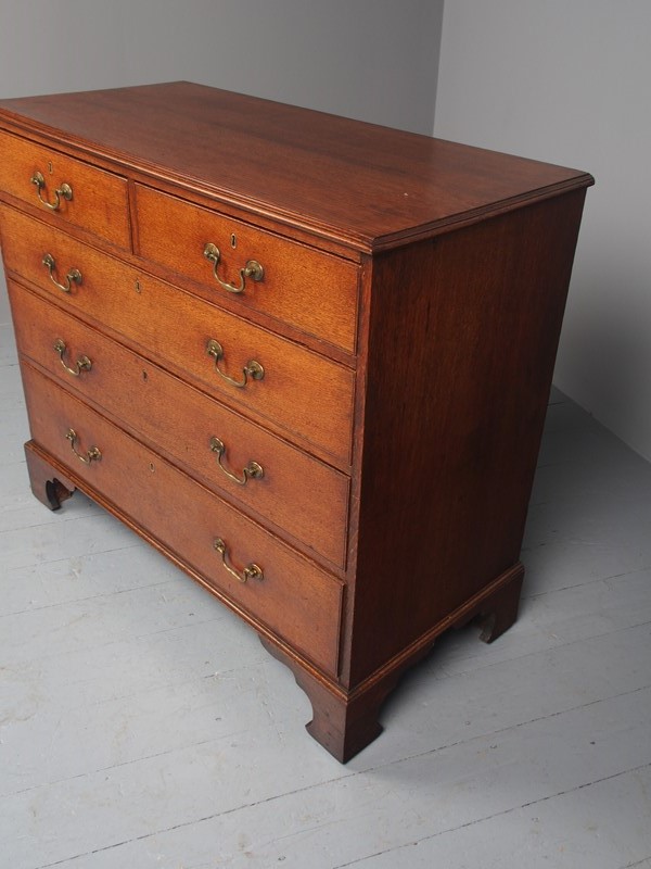 Antique George III Oak Chest of Drawers-georgian-antiques-10-georgian-oak-chest-of-drawers-main-637564362575516745.JPG