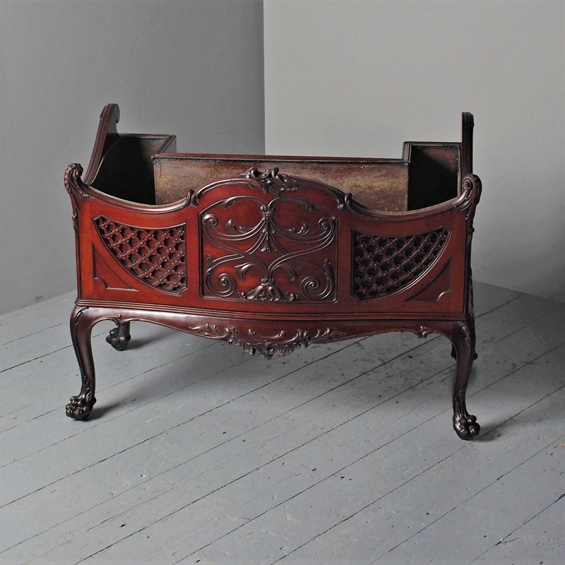 Antique Chippendale Style Mahogany Jardiniere -georgian-antiques-1a-carved-wood-jardiniere-main-637535847132656228.jpg