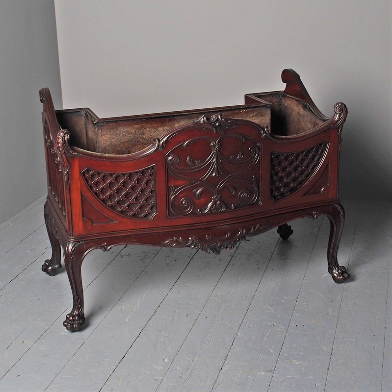 Antique Chippendale Style Mahogany Jardiniere -georgian-antiques-2-carved-jardiniere-main-637535847142812460.JPG