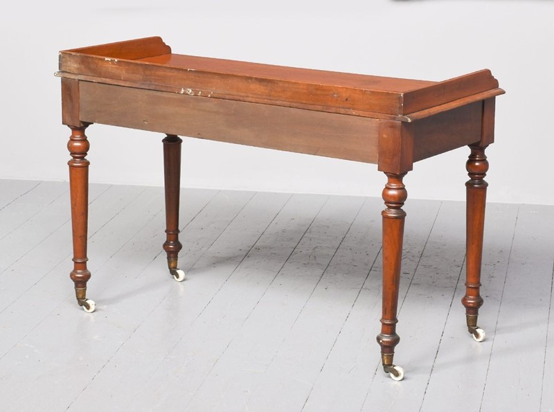 Attractive Mid Victorian Mahogany Side Table-georgian-antiques-6-gan-2645-main-637907603509133821.jpeg