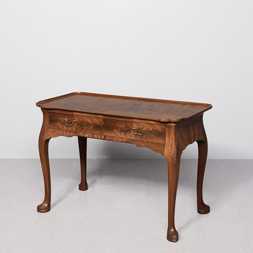 Whytock & Reid Of Edinburgh Side Table