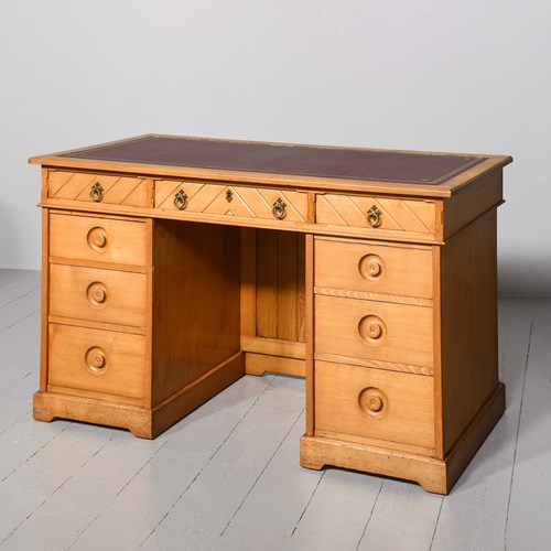 Quality Ash Arts And Crafts Style Knee Hole Writing Desk 