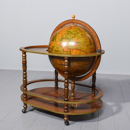 A Retro Globe Drinks Trolley